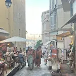 2P Cannes Suquet 5 Min Palais Des Festivals