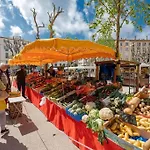 Appartement Avec Jardin Et Proche Plage