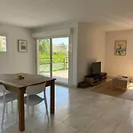 Suberbe Appartement Climatise Avec Terrasse