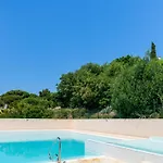 Apartment Les Coteaux De La Nartelle-28 By Interhome