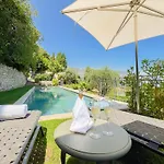 Villa Aurora