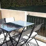 Studio Neuf A 5 Min Plages Et Gare