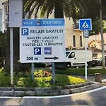 Charmant 3 Pieces Renove Au Coeur Du Vieil Antibes