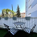 B001 Appartement Contemporain Au Coeur De Cannes