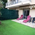 Charmant Studio Avec Jardin - Calme - Proche Plage
