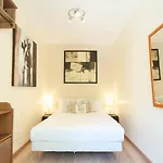 Elegant Apt W/2 Terraces/Mins To Beach & Shops