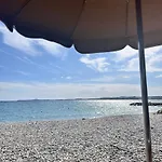 Studio Horizon - Sea View - Pool- Air Conditioner - Kitchen - Wifi -Tv Train - Bus -