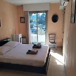T2 Ile Cannes Marina Mandelieu