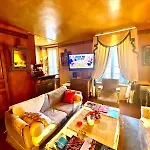 Appartement De Luxe Au Coeur De Saint-Tropez