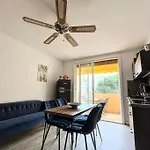 Appartement T2 A Cote De La Plage, Renove En 2023