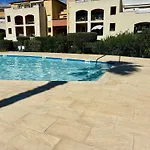 Appartement 3 Pieces Avec Piscine, Court De Tennis Et Climatisation - 6 Personnes - Fr-1-226B-220