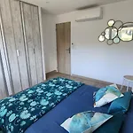 T4 Familial Dans Residence Calme A Proximite De La Mer