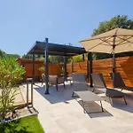 Villa Maudroume