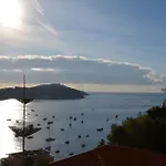 Nereides - Appartement 4 Personnes Avec Vue Mer Exceptionnelle A Villefranche-Sur-Mer