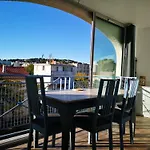 Appartement Avec Piscine Et Garage Proche Plage Et Commerces