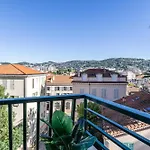 La Palmeraie Joyeux Studio Avec Balcon, A Deux Pas De La Banane