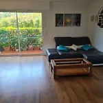 Appartement Avec Terrasse, Piscine Et Garage A 400M Plage