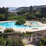 Magnifique 3 Chambres- Terrasse- Piscine- Parking