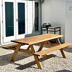 Chalet Ceyrenite