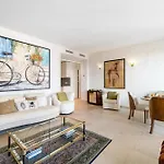 Appartement D Exception, Spacieux Et Lumineux, Avec Balcon Et Vue Mer