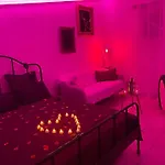 Plaisirs Caches - Love Room -