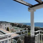 Cannes Francia Superbe F3 Balcon Vue Mer Piscine
