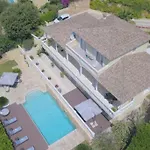 Big Villa, Independent Apartment Of 170 M