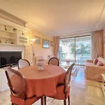 Ref 1908 - Cannes Croisette - Apartment For Rent