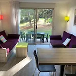 Rez-Jardin Renove A Saint-Raphael, Cote D'Azur
