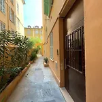 Appartement Port Et Vieux Nice Direct From Airport By Tramway