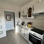 06Cg Beautiful 2 Bedroom Apartment - Garden