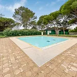 Residence Ensoleillee Avec Piscine