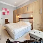 Beautiful 2 Bedroom Bourgeois Style Antibes 333
