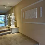 Nice : Superbe Studio Chaleureux Et Fonctionnel