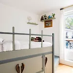 Charmant Studio Cosy Au Coeur Du Village Ramey Montmartre Metro 12