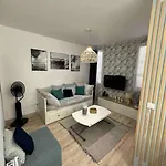 Cosy Cottage By Alice Les Bords De Mer Turquoise