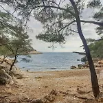 3 Bedroom Amazing Home In Saint Cyr Sur Mer