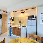 Appart - Le Saule Perche - 5 Pers - 500M Plage - Parking - Terrasses - Capitalchic Services Frejus