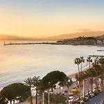 Riviera Beach, Design Apartement Near Croisette