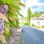 Les Charmes