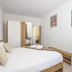 Monaco Border - Bel Appartement Renove - Cm