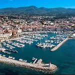 Appartement T2 Port Et Plage A Pied Avec Parking
