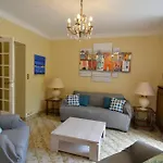 Parc Louisa - Appartement D'Epoque Avec Jardin Et Parking 4 Personnes Le Port De Nice