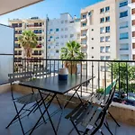 Beautiful Flat With Balcony - 200M From The Beach