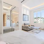 Ref 1975 - Cannes Center - Croisette