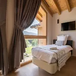 Stylish Chalet In Charming Megeve