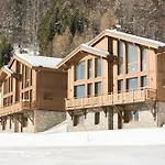 Nice Chalet With Fireplace In Megeve
