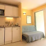 Gasdon - Golfe De St-Tropez - Gassin - Studio Cabine Dans Residence Avec Piscine Bord De Mer