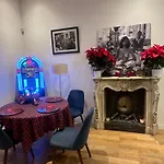 Big & Modern 3 Min Mc Casino Apartment