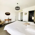 Villa Eden Pour 8 Personnes Climatisee Avec Piscine Chauffee Et Vue Mer A La Londe-Les-Maures